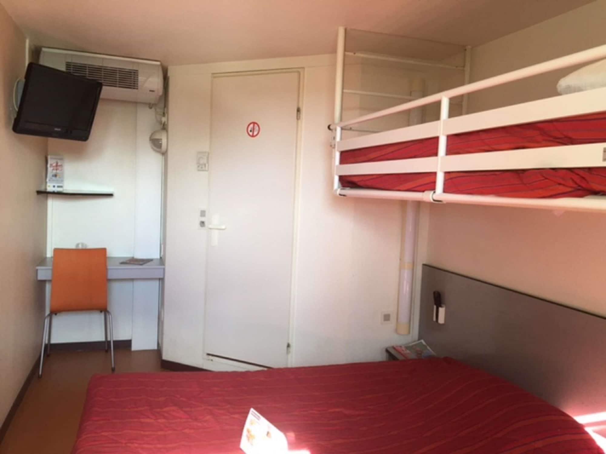 Premiere Classe Niort Est La Creche Luaran gambar