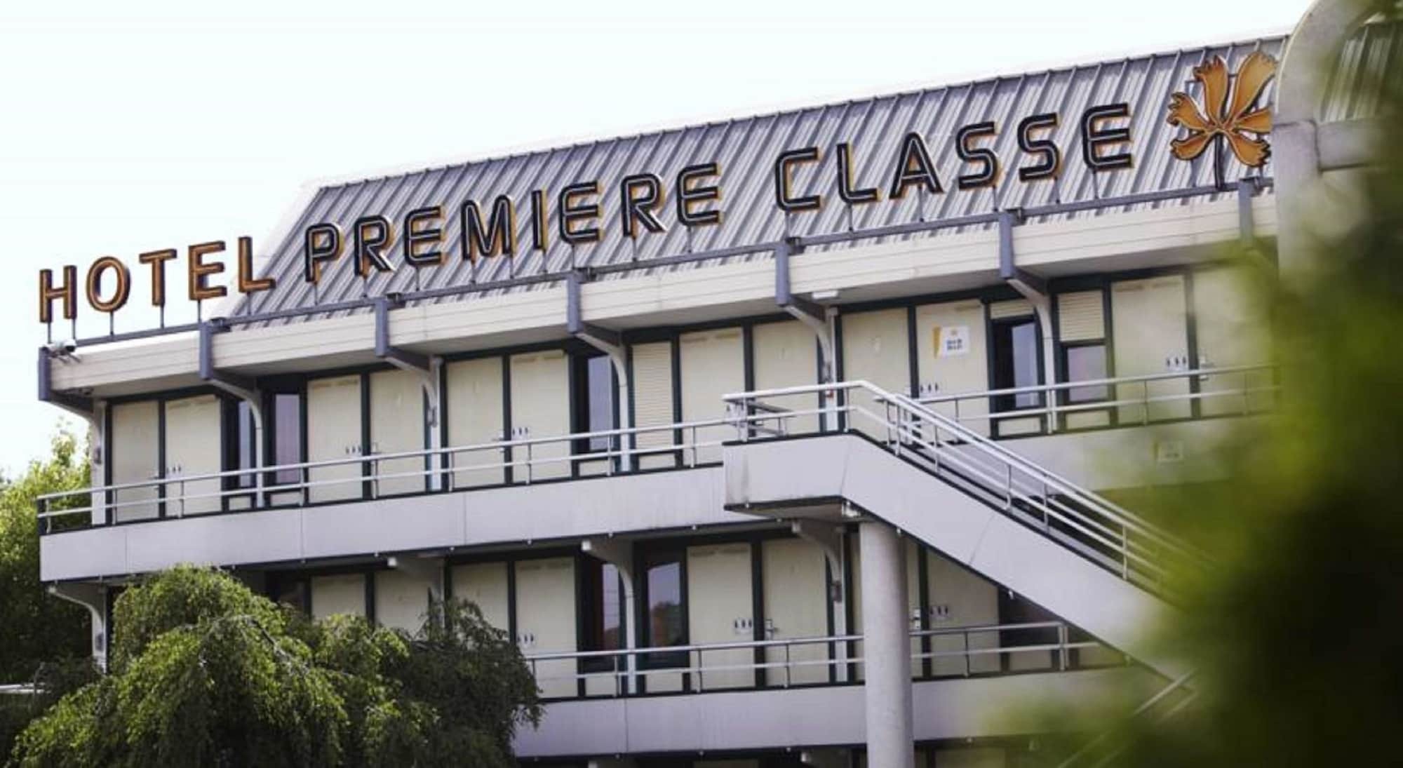 Premiere Classe Niort Est La Creche Luaran gambar